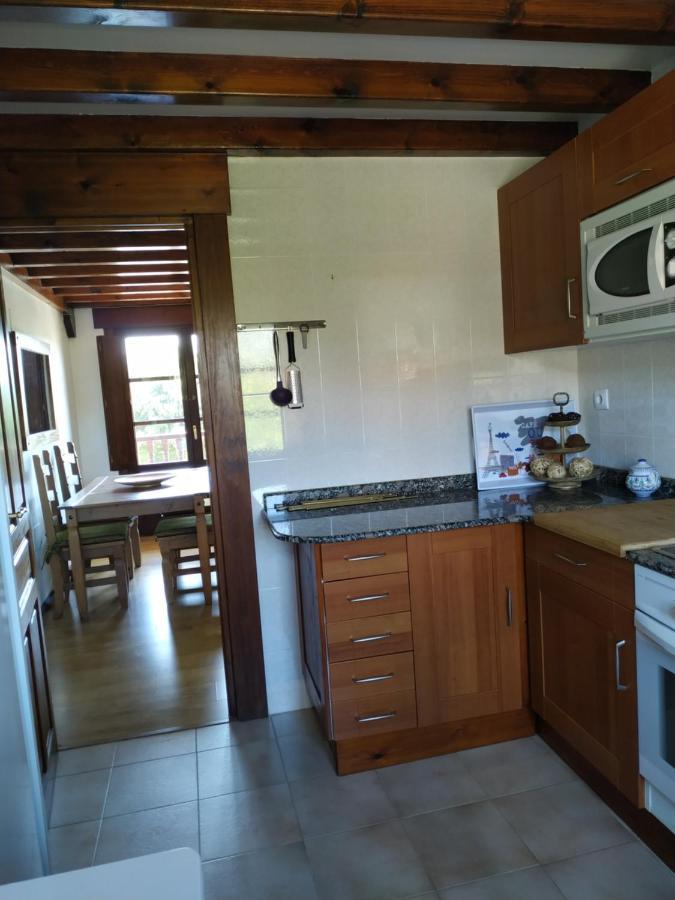 Apartamentos Llave De Santillana Santillana del Mar Bagian luar foto