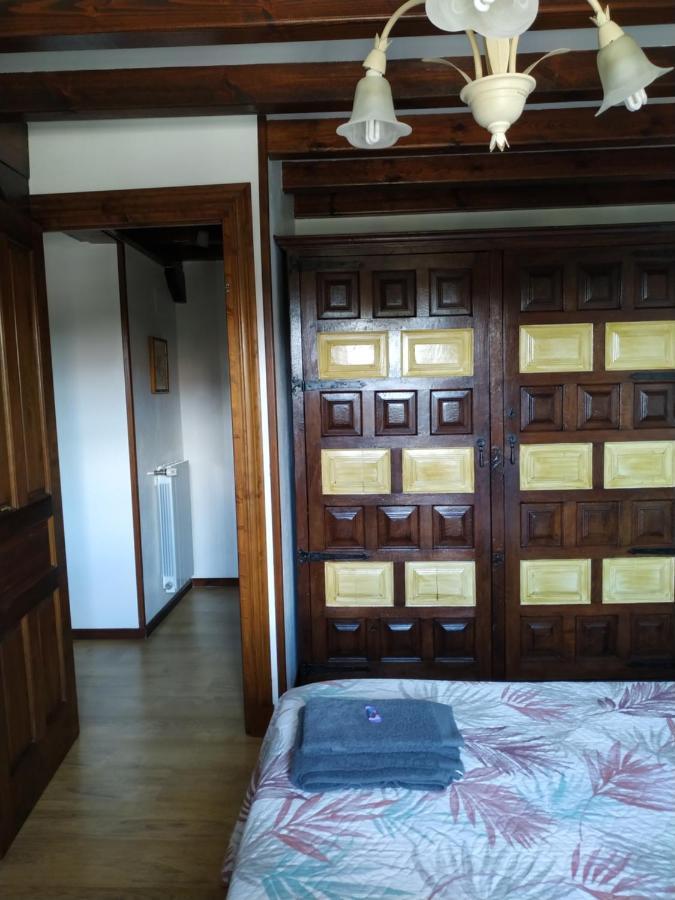 Apartamentos Llave De Santillana Santillana del Mar Bagian luar foto
