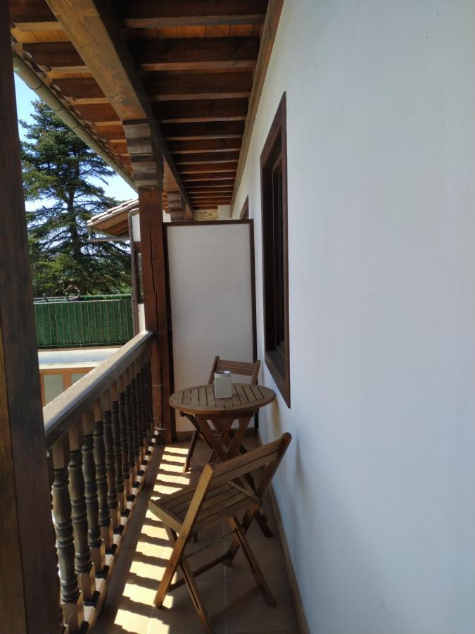 Apartamentos Llave De Santillana Santillana del Mar Bagian luar foto