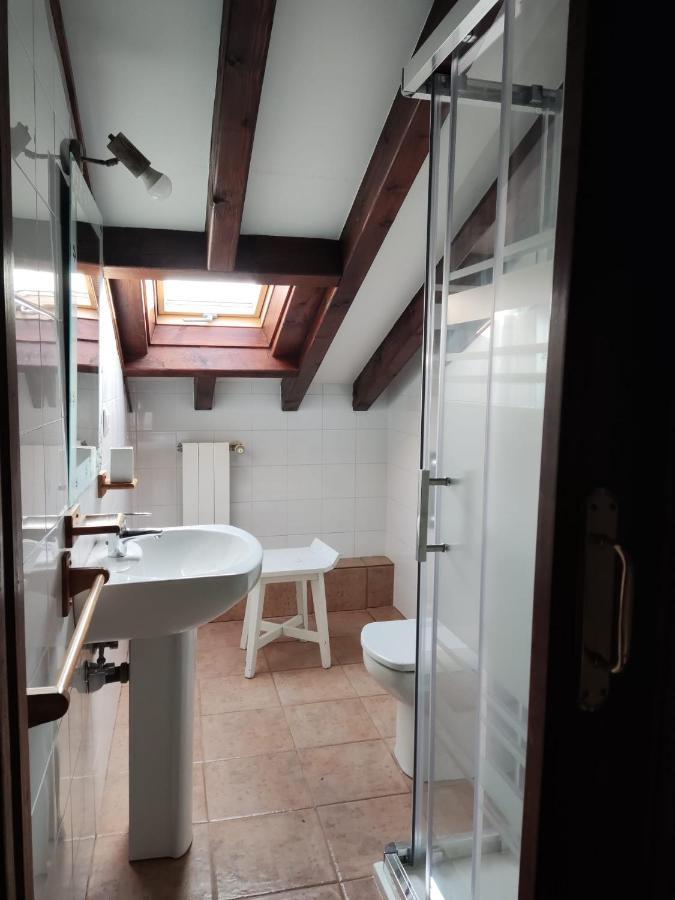 Apartamentos Llave De Santillana Santillana del Mar Bagian luar foto