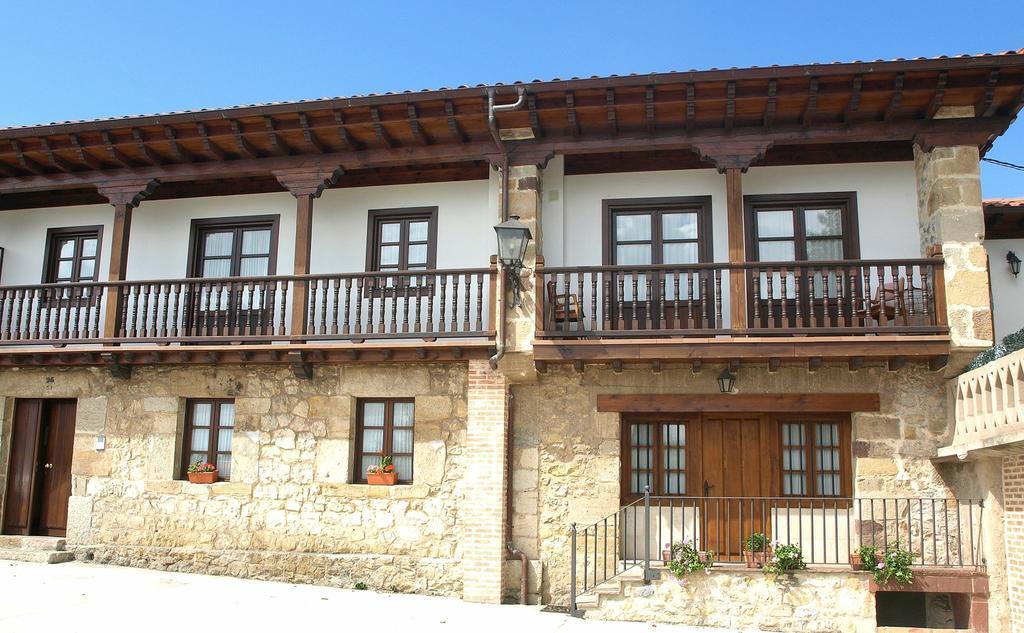 Apartamentos Llave De Santillana Santillana del Mar Bagian luar foto