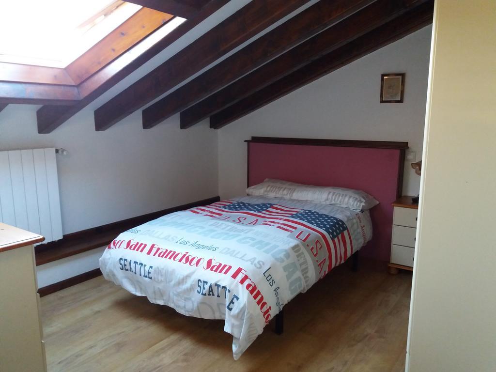 Apartamentos Llave De Santillana Santillana del Mar Bagian luar foto