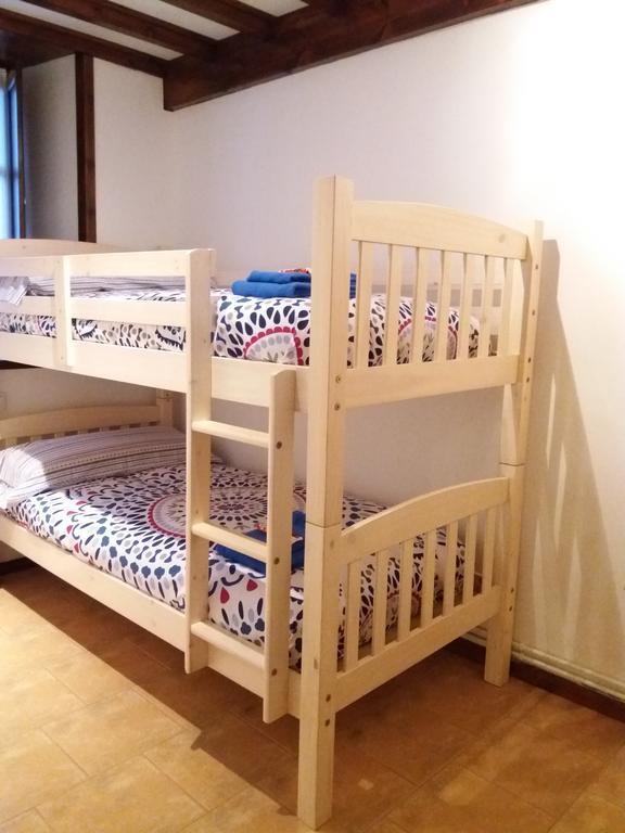 Apartamentos Llave De Santillana Santillana del Mar Bagian luar foto